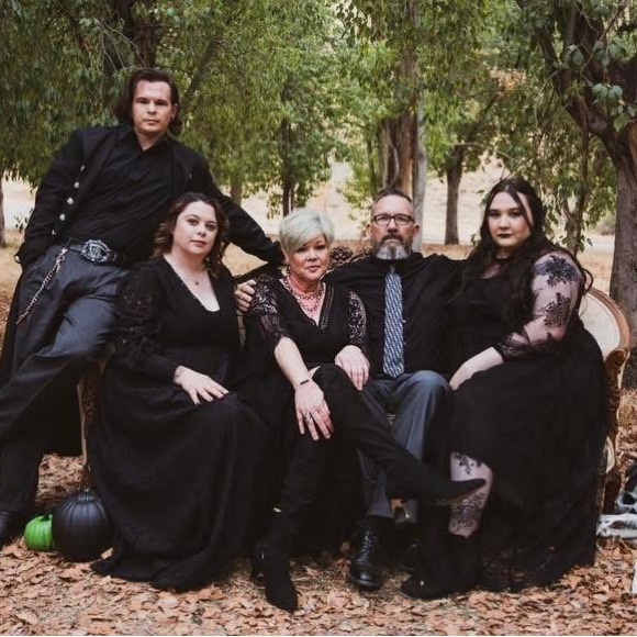 Meet your Posher, Monica - Picture 4 of 10